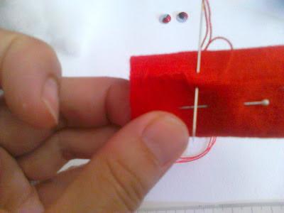 Manualidades Caseras Faciles como coser el Broche en forma de petardo