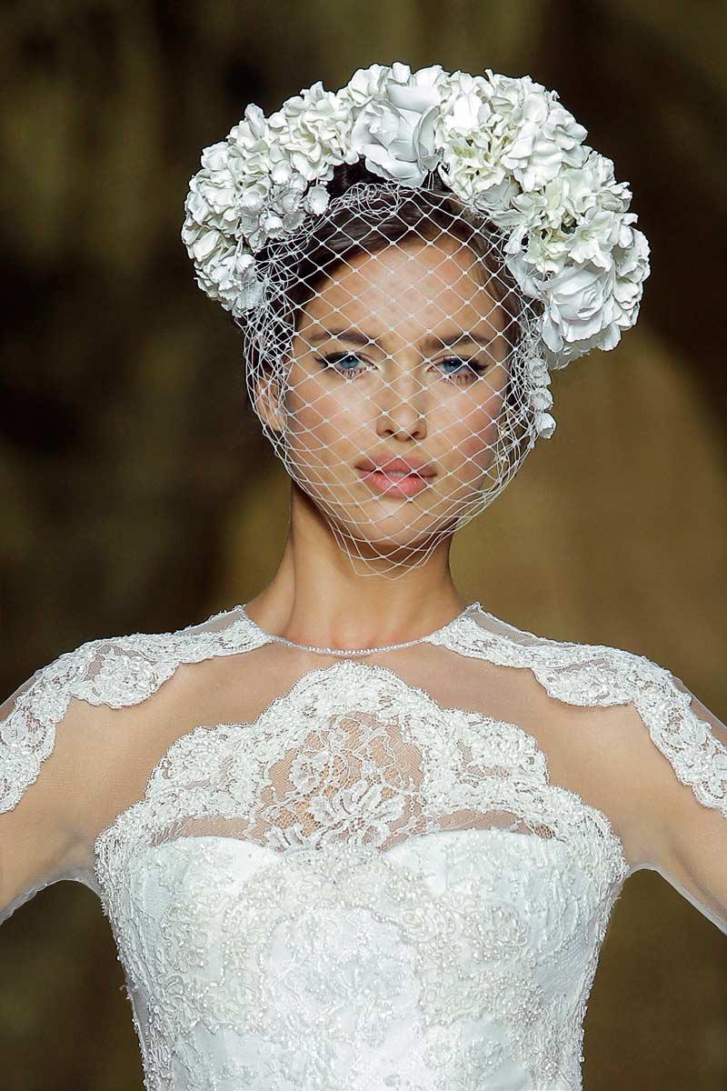 los_detalles_y_complementos_del_desfile_first_love_de_pronovias_2014_755697363_800x1200