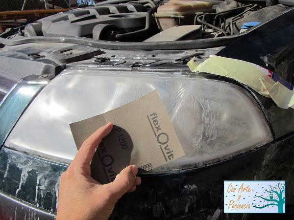 Pulir los faros del coche en casa para no tener que pasar por el taller