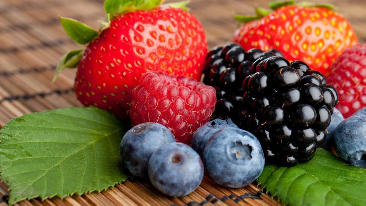 7 alimentos que debes consumir para tener una piel radiante, ¡apunta!