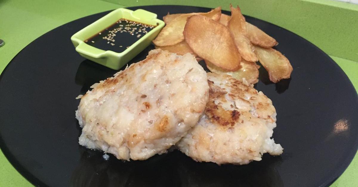 Hamburguesa de merluza con gambas