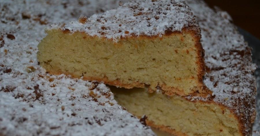 Tarta de almendra fácil para acompañar el café de la sobremesa