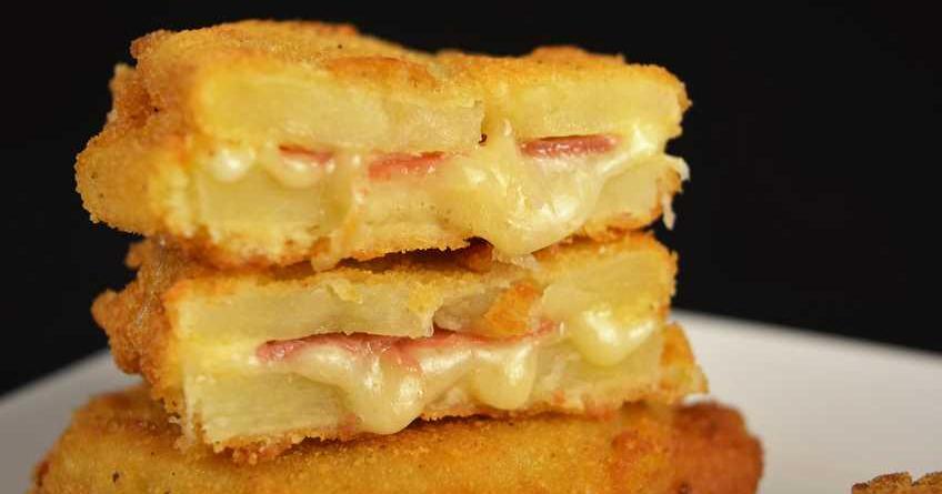 Sándwich de patata con jamón y queso