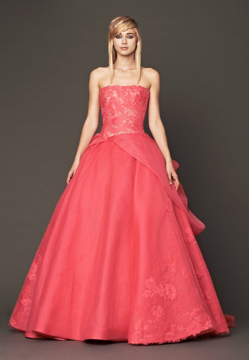 vestido de novia con color