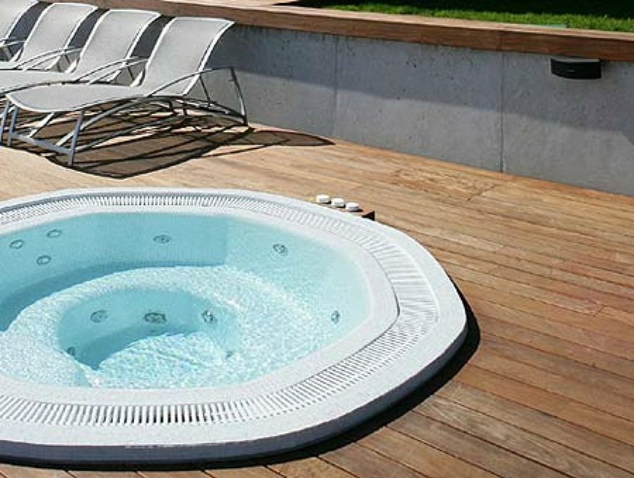 jacuzzi