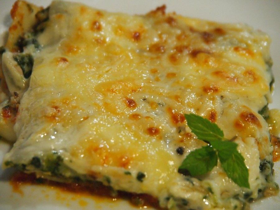 Lasaña de espinacas y bonito