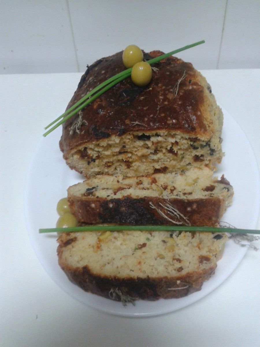 PAN de ACEITUNAS y QUESO