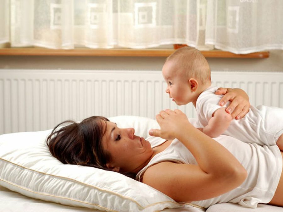 madre con bebé