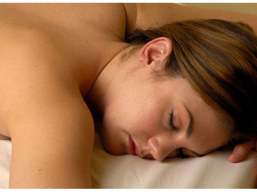 cara mujer durmiendo