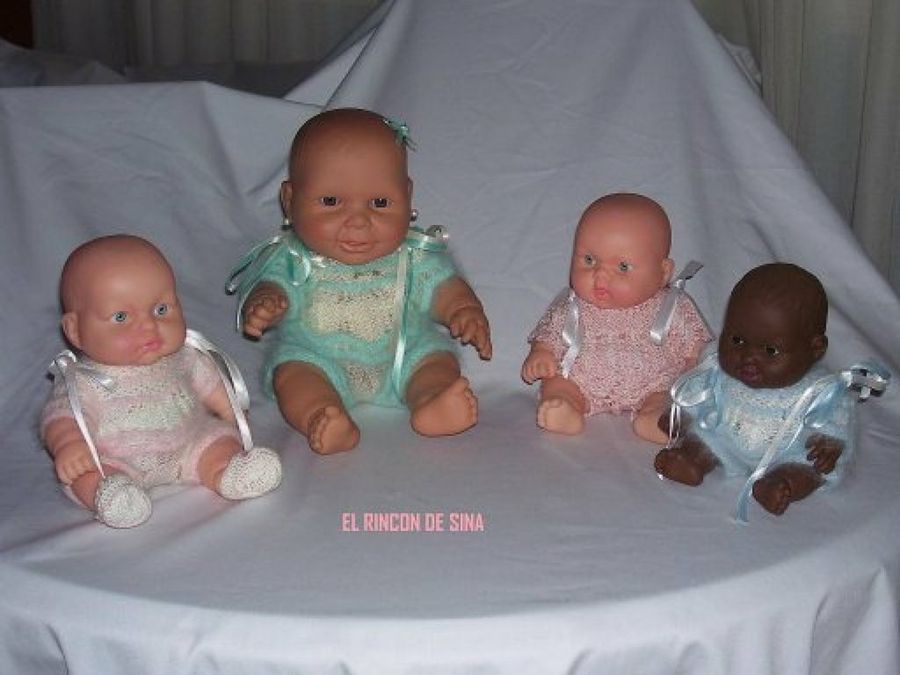 MUÑECOS PUNTO DE CRUZ