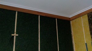 Aislar una pared con suelo laminado: paso a paso | Bricolaje