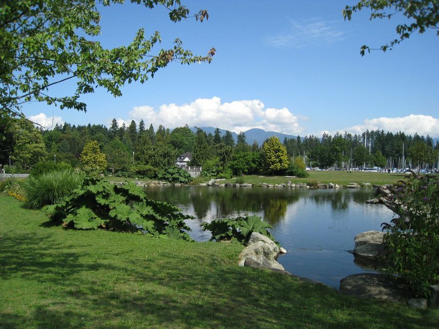 Stanley Park - Flickr - mastermaq