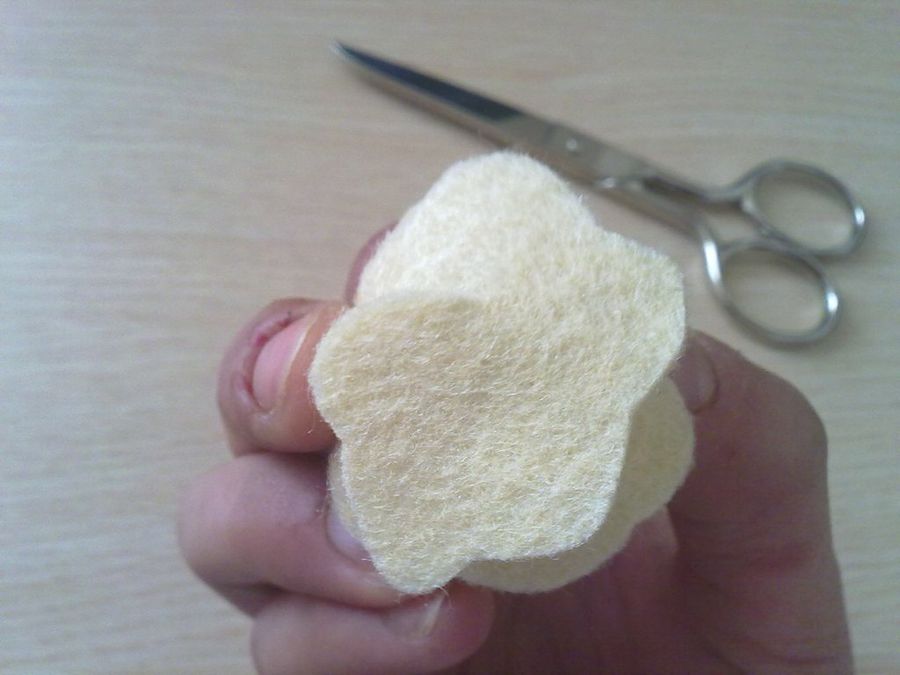 Hola! me llamo Geno y soy nueva aquí. Os invito a que veais mis trabajos. Gracias