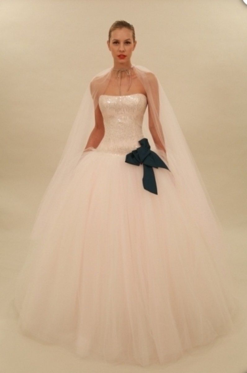 vestido de novia con color