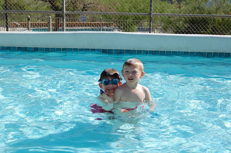 hermanos agua