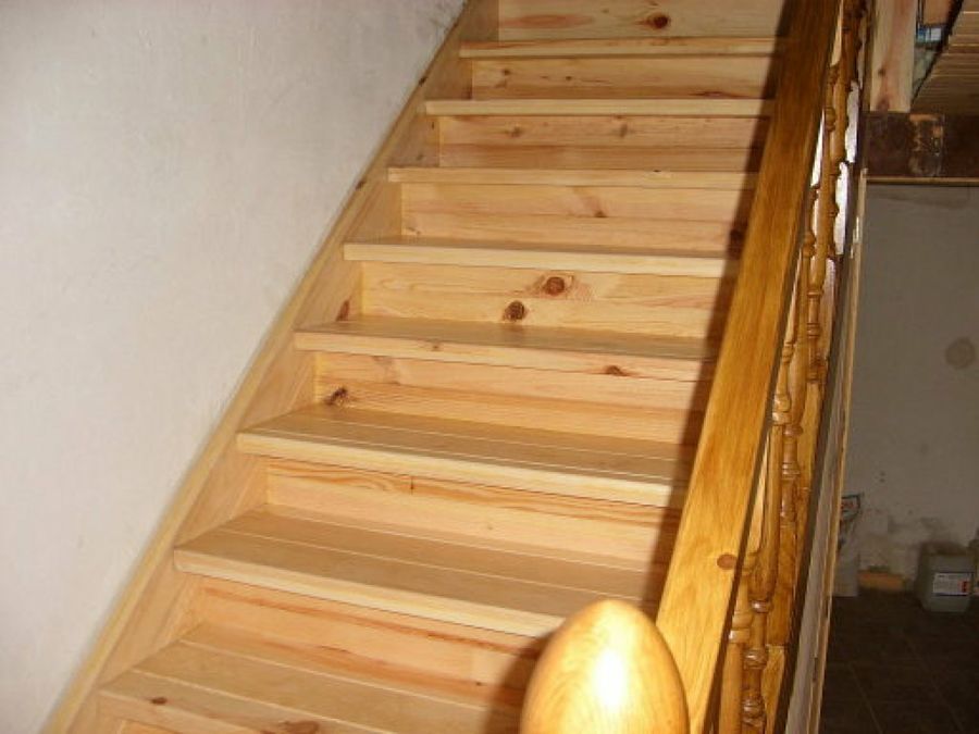  escalera de madera