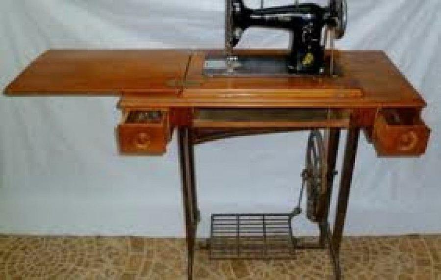 pie de maquina de coser