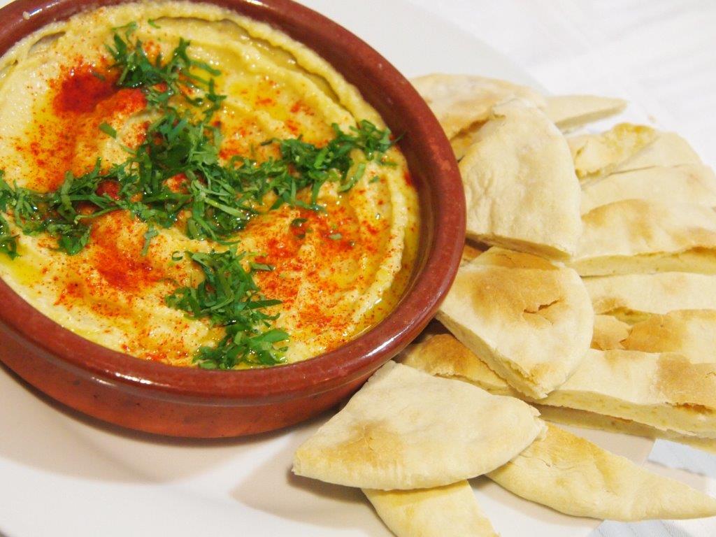pan pita con humus