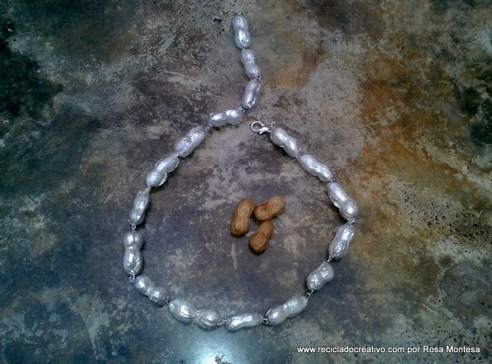 Collar con cáscaras de cacahuete. Perlas Asimétricas Barrocas Valencianas