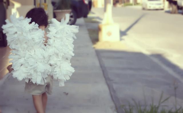 como hacer alas disfraz de san valentín