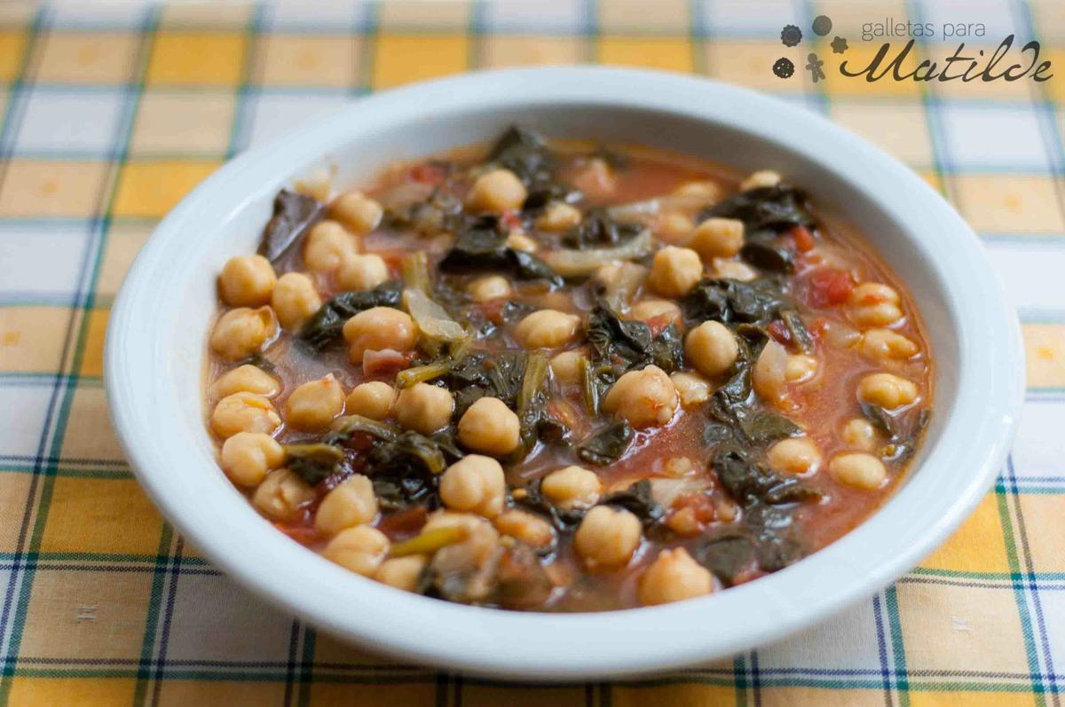 Potaje de garbanzos con espinacas