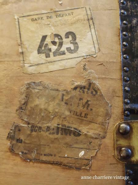 www.annecharriere.com, anne charriere vintage, encerar baúl,