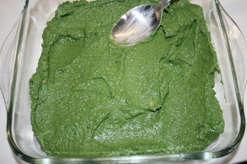 05. Volcar masa del pastel espinacas en blog de fitness