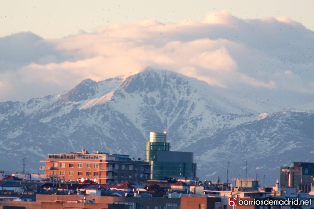 sierra de madrid torre titania nieve motaña nevada corte inglés