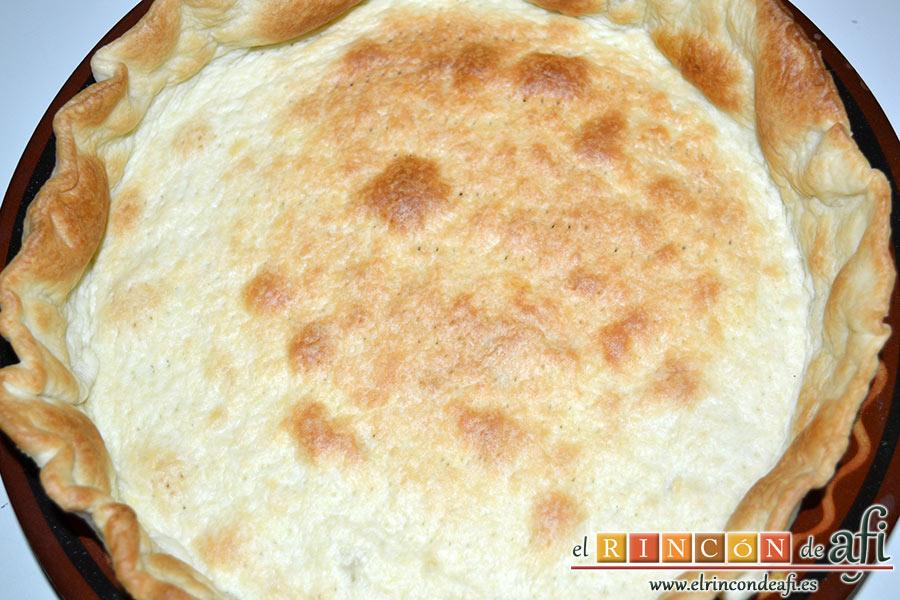 Tarta de fresones, hornear hasta que la masa brisa esté dorada