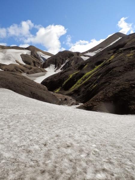 Paisajes-espectaculares-en-el-trekking-Laugavegur-en Islandia
