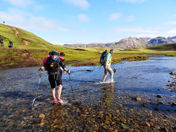 Agua-helada-en-los-ríos-de-Islandia