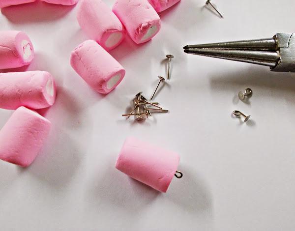 BISUTERÍA-diy-llavero-colgante-pulsera-anillo-nube-esponjita-golosina-chuchería-marshmallow-jumping clay-arcilla ligera polimérica-6