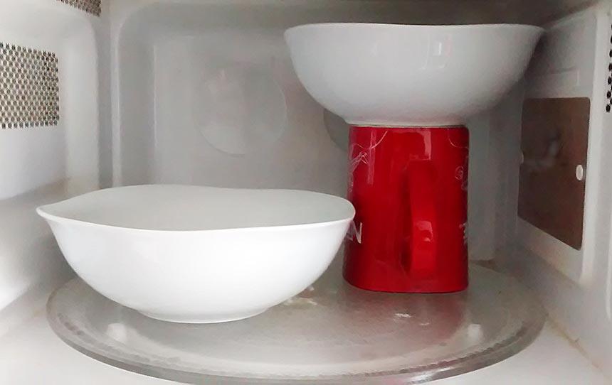 Dos platos en el microondas