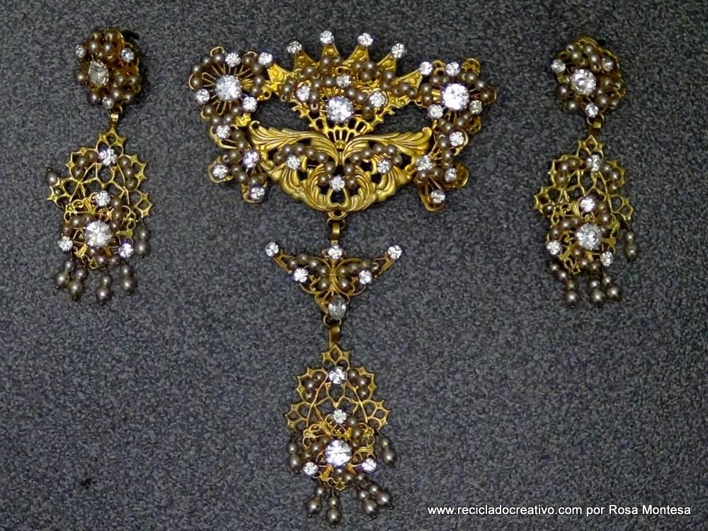 Traje de fallera valenciana con material reciclado (204)