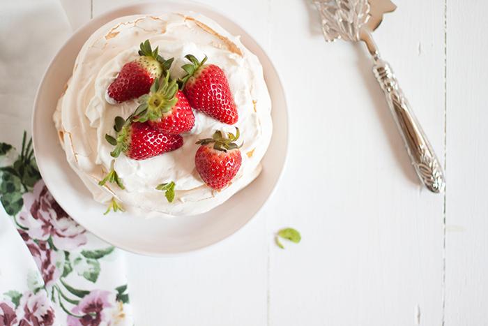 pavlova_fresa_nata_merengue_2