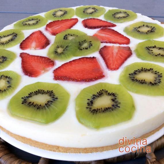 tarta-de-yogur-entera