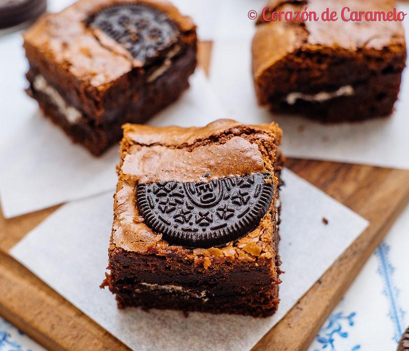 Brownie con galletas Oreo