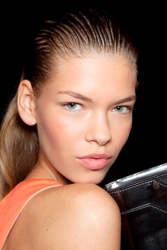 Los peinados mas in para esta primavera-verano efecto mojado