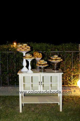 colores-de-boda-buffet-donuts-alacena-1