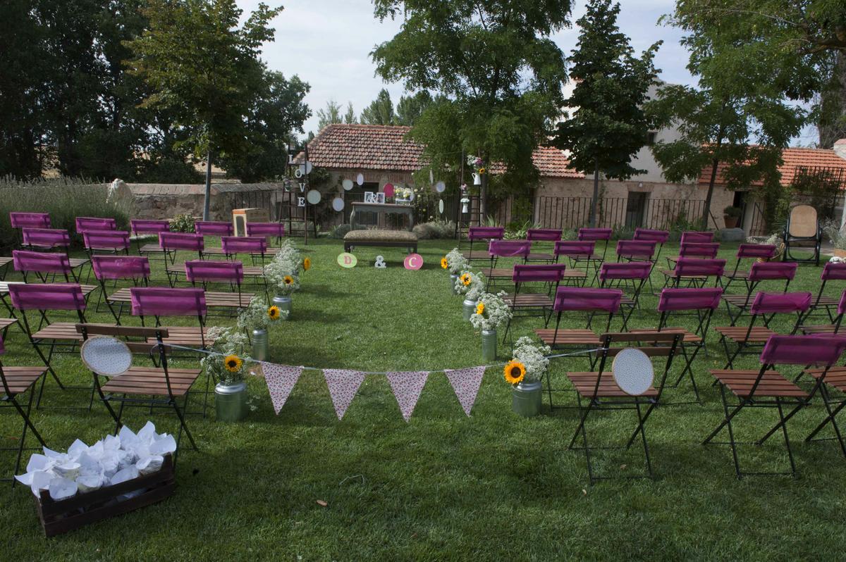 colores-de-boda-22-ceremonia-fucsia