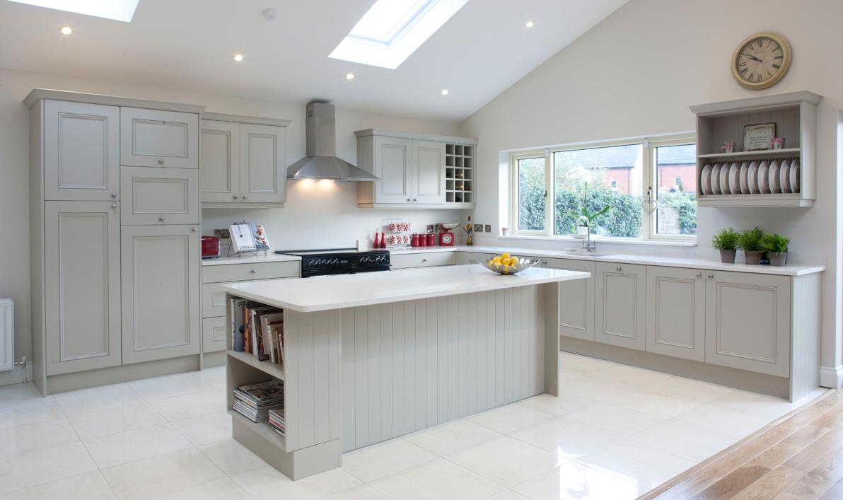 cocina en blanco con isla