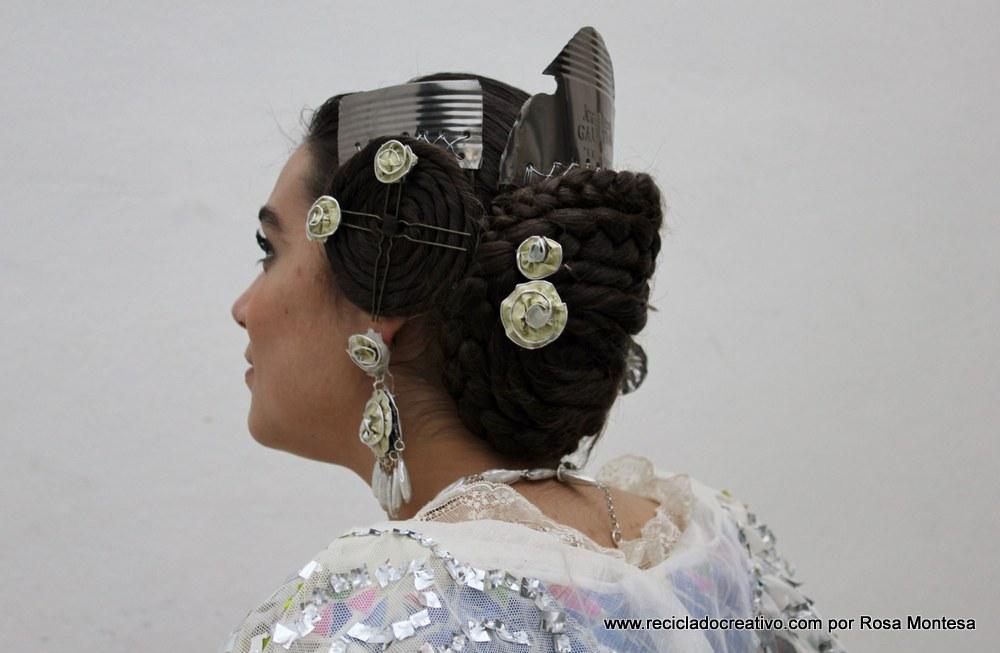 Peinetas de Fallera Valenciana realizadas con botes de hojalata reciclados