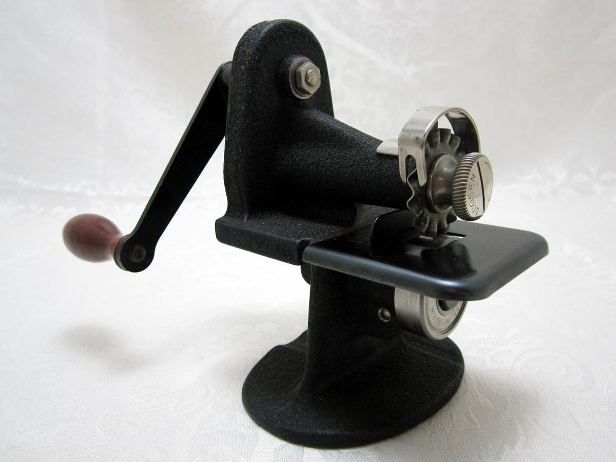Singer 2