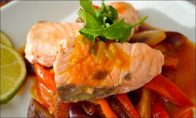 Salmón-con-salteado-de-verduras-final