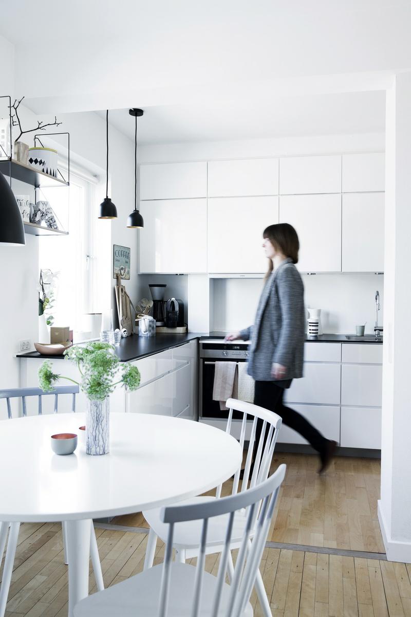 05-white-kitchen