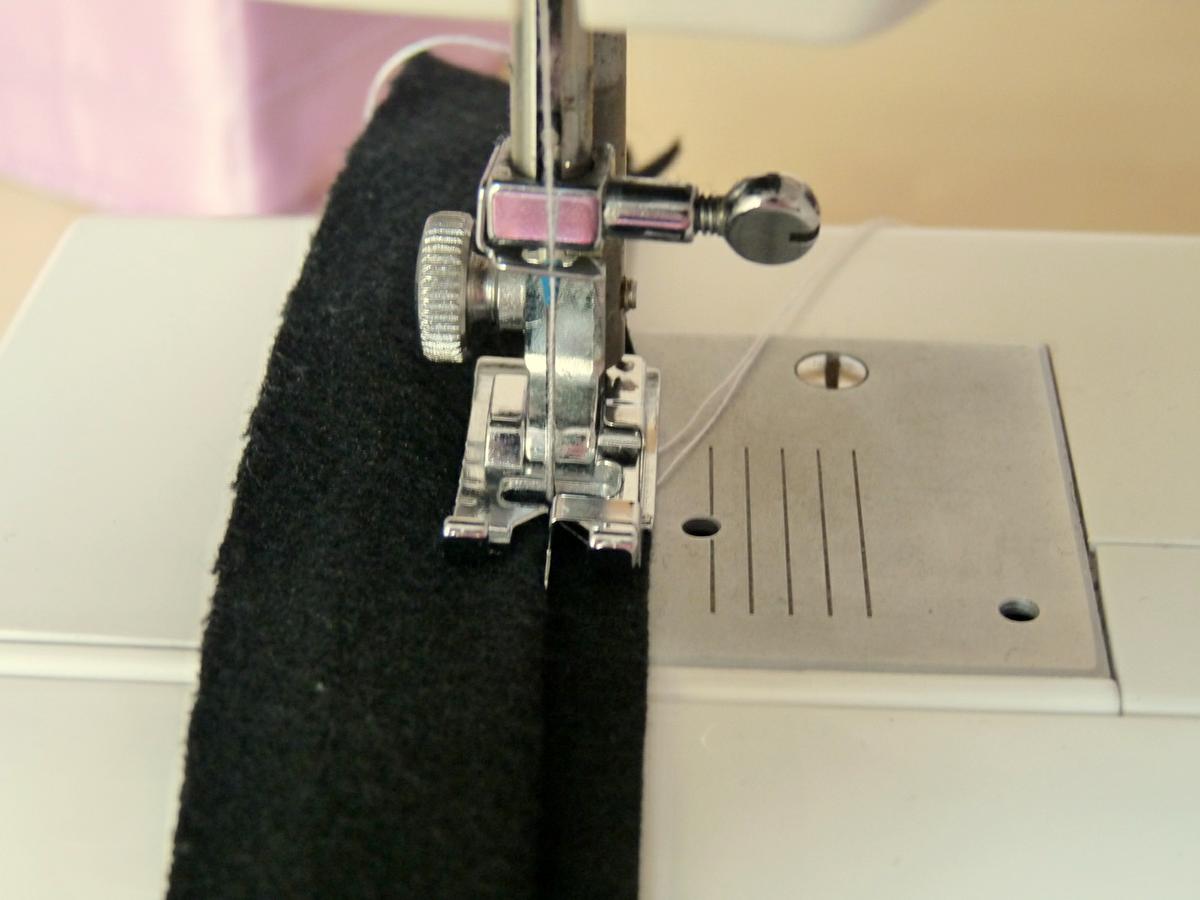Pie prénsatelas para puntada y dobladillo Invisible para maquina de coser