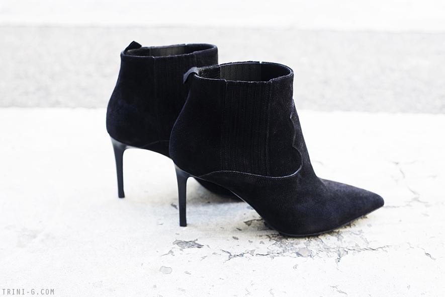 Trini | Saint Laurent Paris 80 western ankle boots