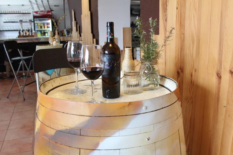 zona-de-tapas-el-molino-Jarafuel