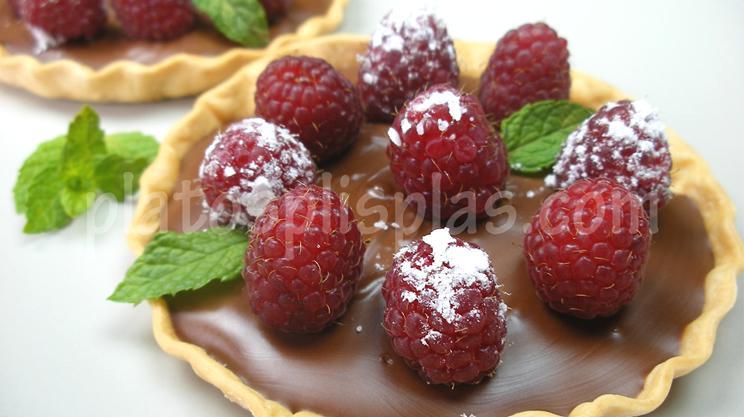 Tartaletas de chocolate y frambuesas