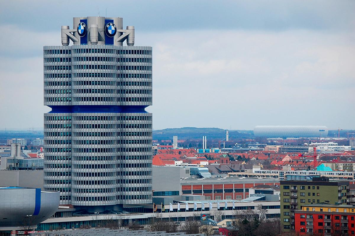 Torre BMW y Allianz Arena (Munich)